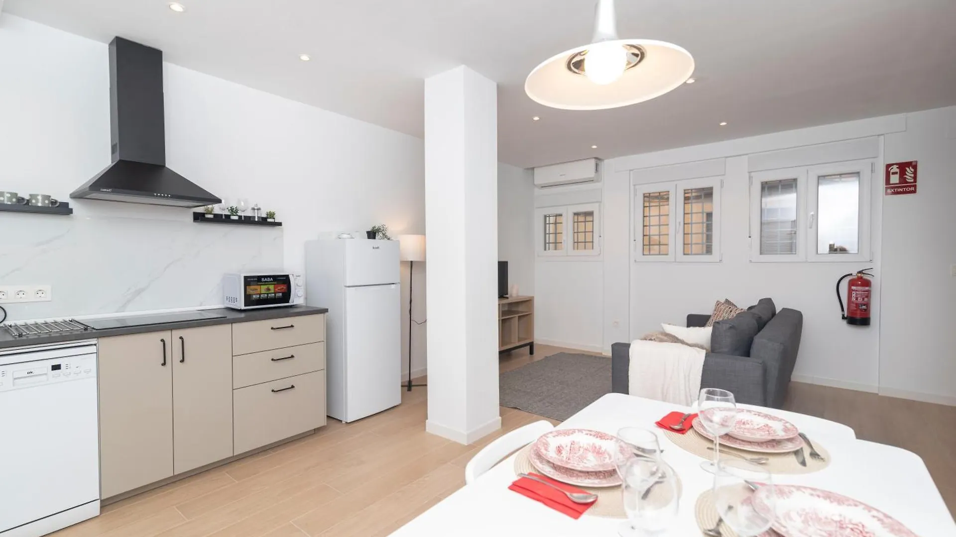 Apn Flowers Houses Granada Apartment